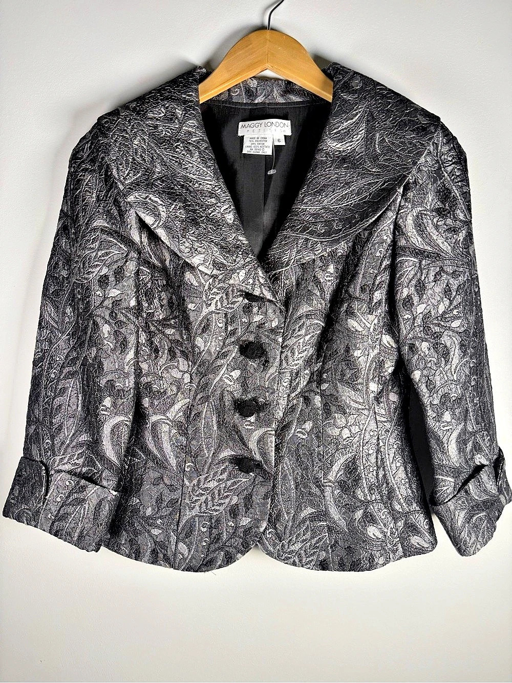 Maggy London Paisley Skirt Suit in Black & Gray Size 6 Like New